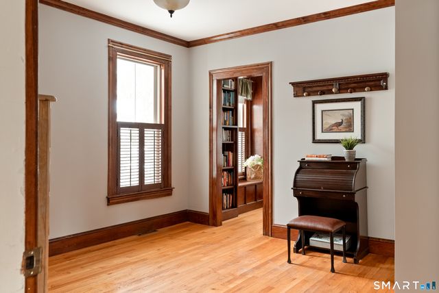 1542 Main Street, Glastonbury, CT 06033