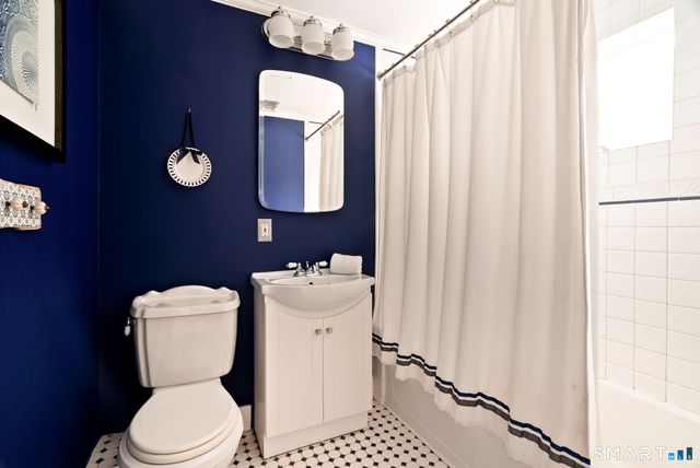 1542 Main Street, Glastonbury, CT 06033