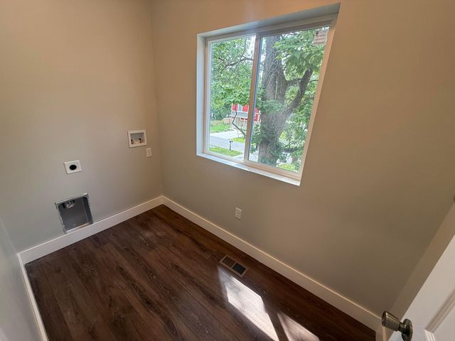 2614 Clybourne Road, Columbus, OH 43231