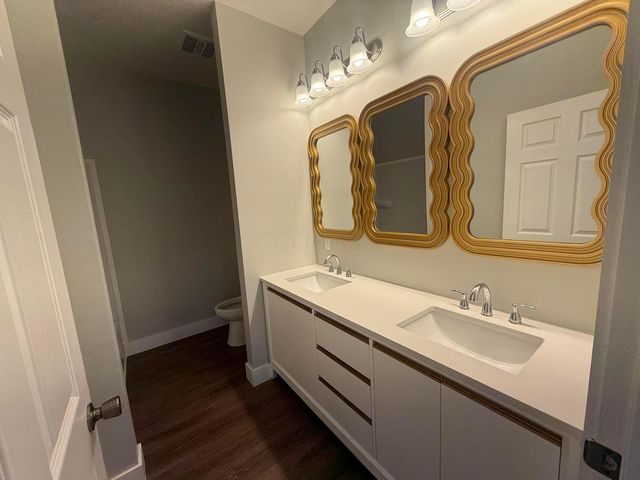 2614 Clybourne Road, Columbus, OH 43231