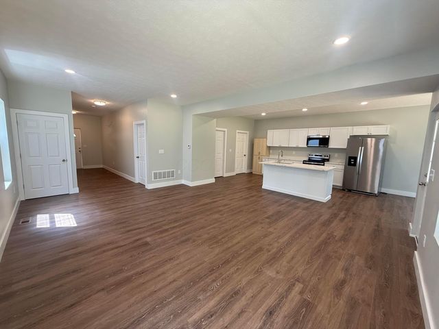 2614 Clybourne Road, Columbus, OH 43231