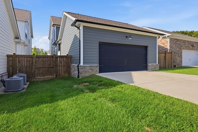 415 Dewar Dr, Franklin, TN 37064