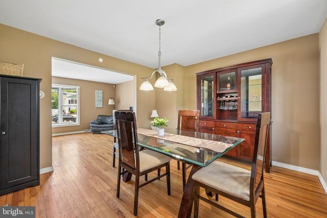 14 SCHOOL HOUSE LN, Blackwood, NJ 08012