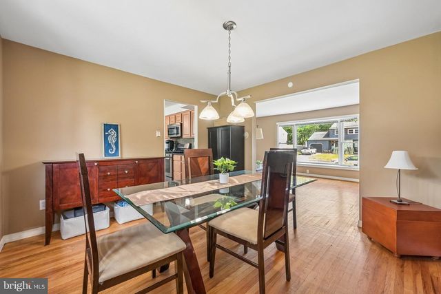 14 SCHOOL HOUSE LN, Blackwood, NJ 08012
