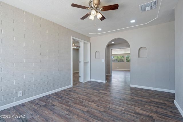 5618 E 31st Street, Tucson, AZ 85711