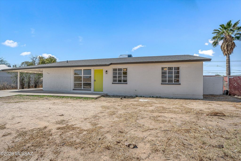 5618 E 31st Street, Tucson, AZ 85711