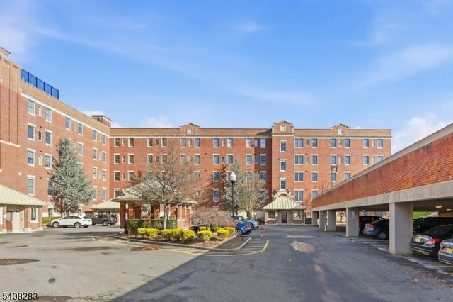 2301 Rio Vista Dr, Mahwah Twp., NJ 07430