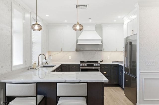 2301 Rio Vista Dr, Mahwah Twp., NJ 07430