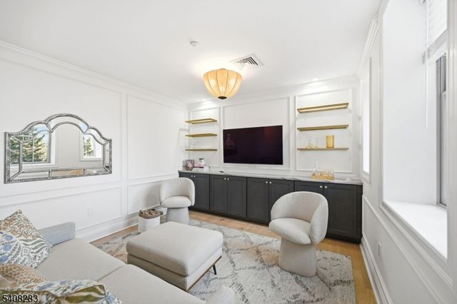 2301 Rio Vista Dr, Mahwah Twp., NJ 07430