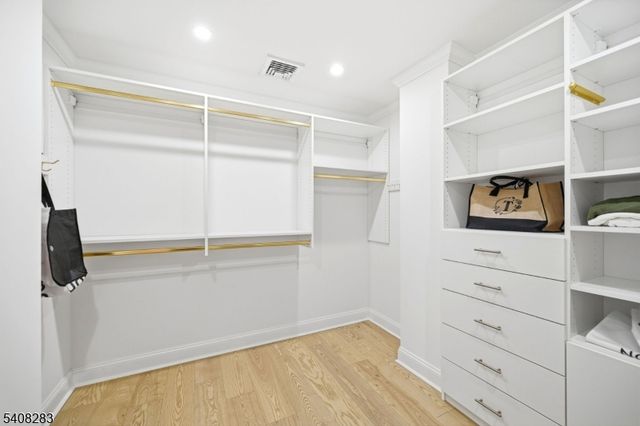 2301 Rio Vista Dr, Mahwah Twp., NJ 07430