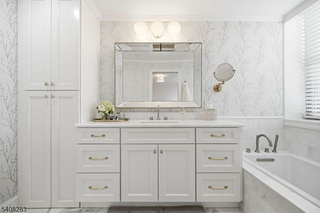 2301 Rio Vista Dr, Mahwah Twp., NJ 07430