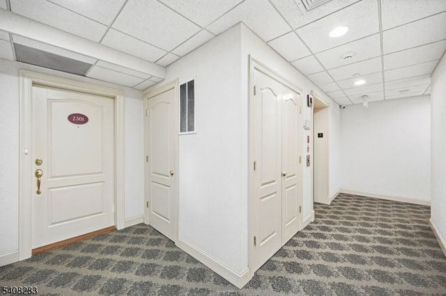 2301 Rio Vista Dr, Mahwah Twp., NJ 07430