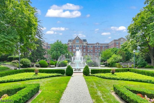 2301 Rio Vista Dr, Mahwah Twp., NJ 07430