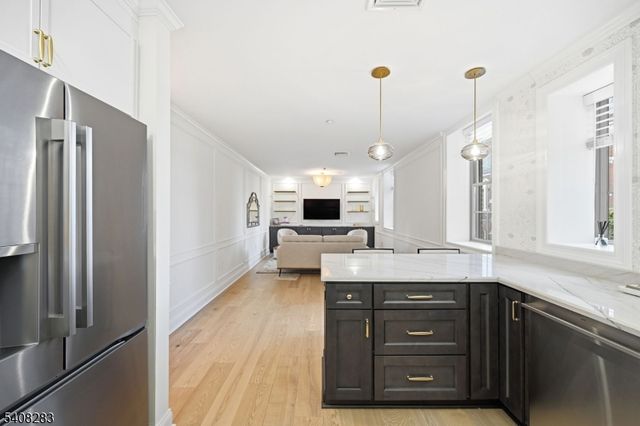 2301 Rio Vista Dr, Mahwah Twp., NJ 07430