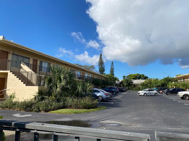 2303 S Federal Highway 19, Boynton Beach, FL 33435