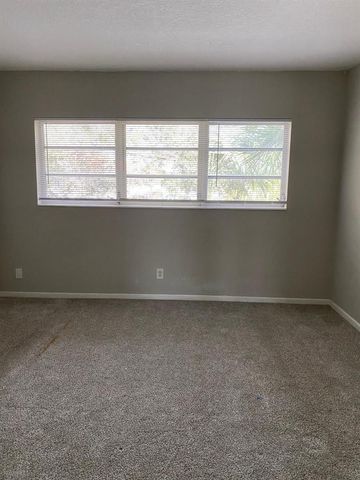 2303 S Federal Highway 19, Boynton Beach, FL 33435