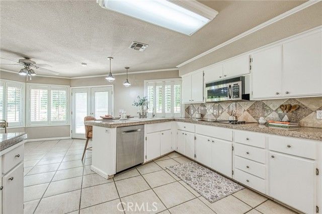 12235 Willow Avenue, Clovis, CA 93619