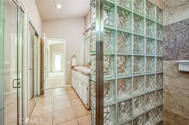 12235 Willow Avenue, Clovis, CA 93619