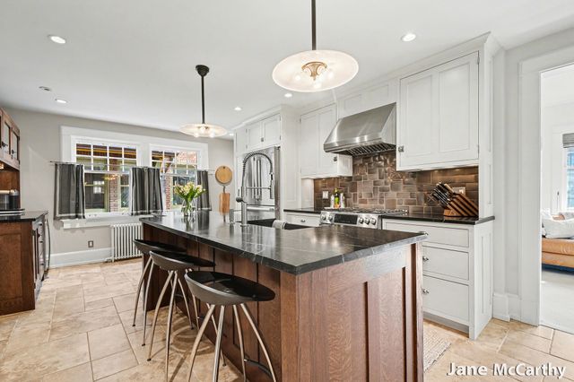 312 Morris Avenue Se, City Of Grand Rapids, MI 49503