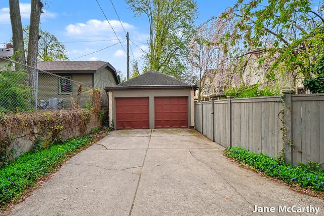 312 Morris Avenue Se, City Of Grand Rapids, MI 49503