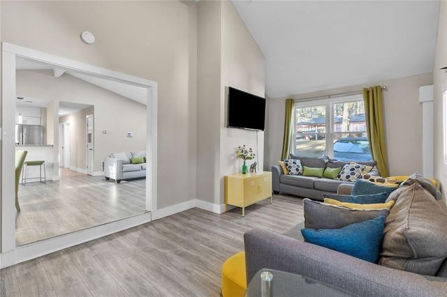 494 Plainville SW Drive, Atlanta, GA 30331