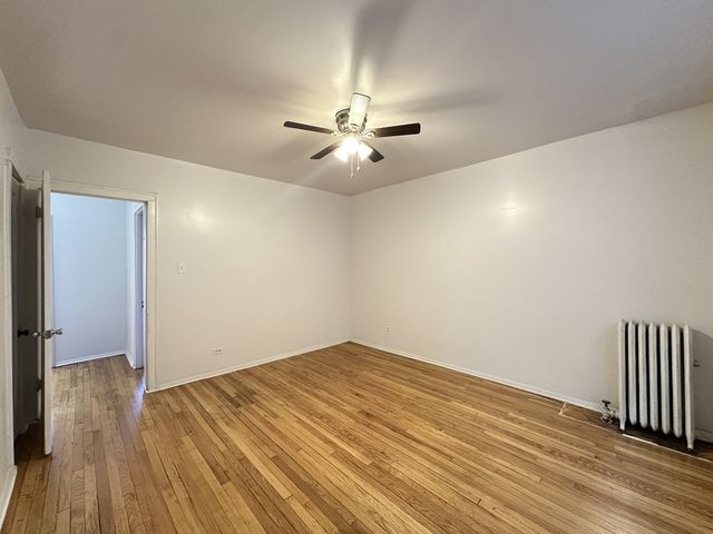 7147 S CONSTANCE Avenue 1E, Chicago, IL 60649