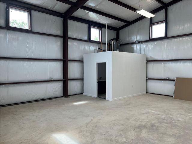 25102 WHITNEY DR, Spicewood, TX 78669
