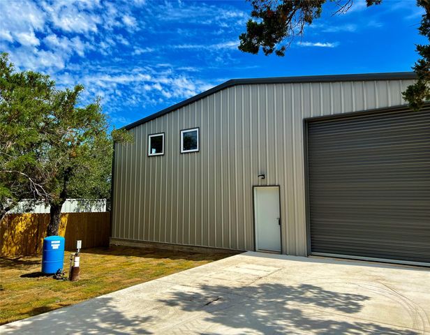 25102 WHITNEY DR, Spicewood, TX 78669