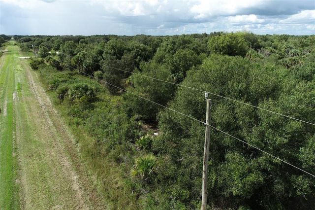 19731 NW 266th Street, Okeechobee, FL 34972