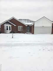 51684 Eva Drive, Macomb, MI 48042