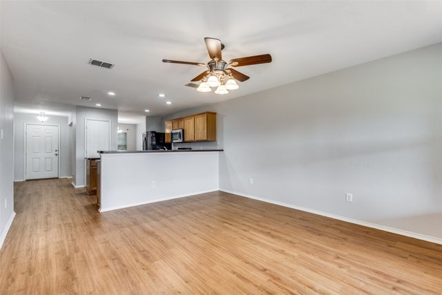 1009 Oak Hollow Lane, Anna, TX 75409