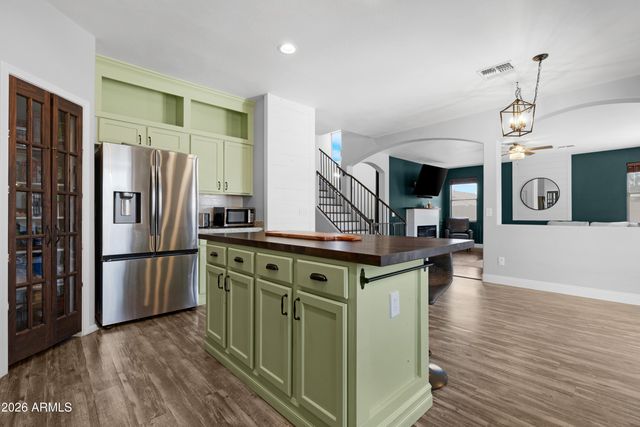 38408 N Dena Court, San Tan Valley, AZ 85140