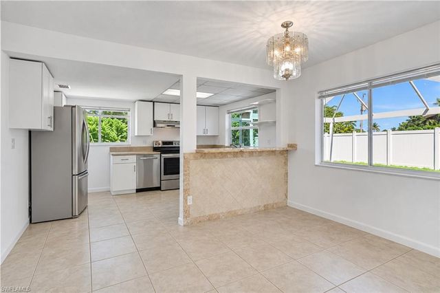105 SE 44th TER, Cape Coral, FL 33904