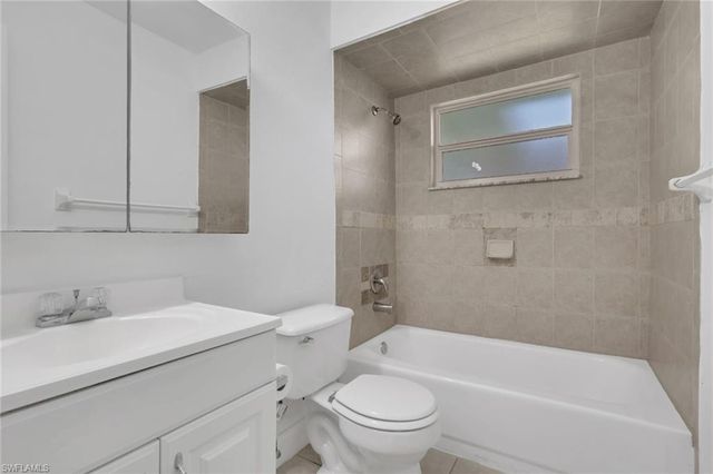 105 SE 44th TER, Cape Coral, FL 33904