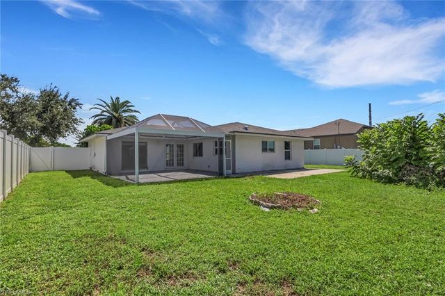 105 SE 44th TER, Cape Coral, FL 33904