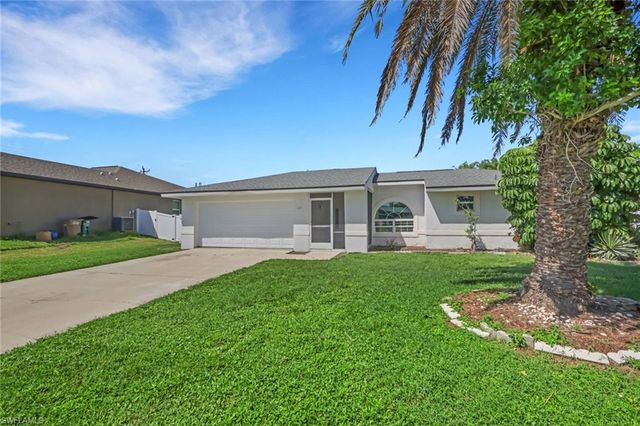 105 SE 44th TER, Cape Coral, FL 33904
