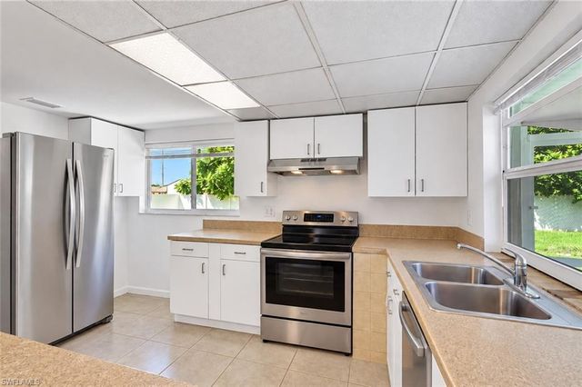 105 SE 44th TER, Cape Coral, FL 33904