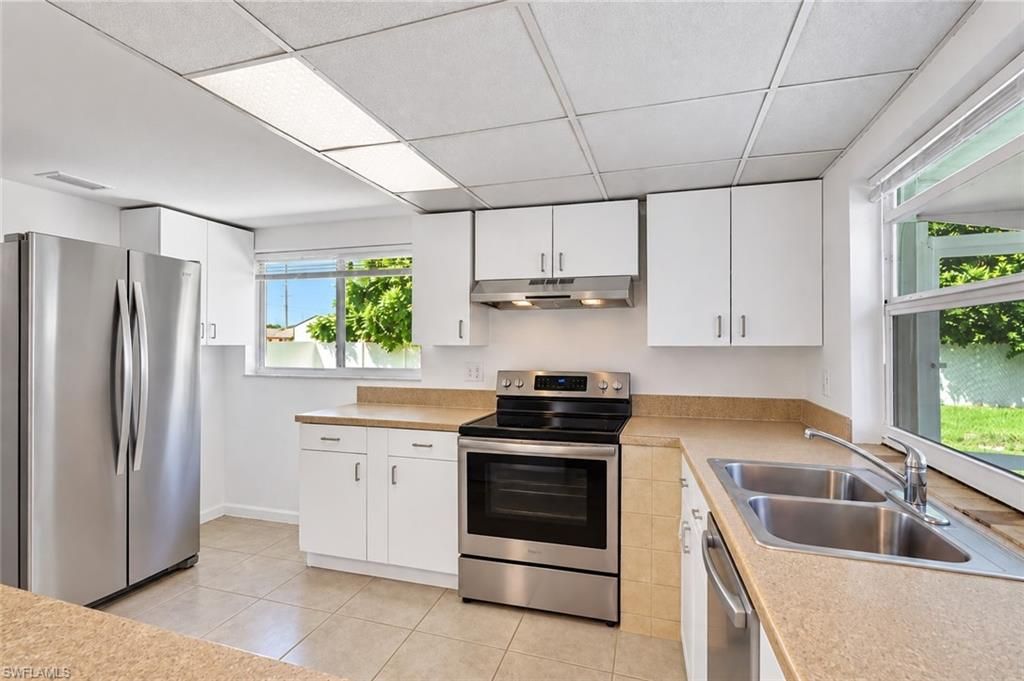 105 SE 44th TER, CAPE CORAL, FL 33904 — photo 4