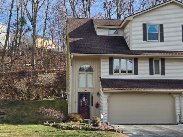 61 Apple Hill 61, Newington, CT 06111