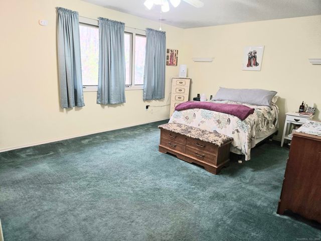 61 Apple Hill 61, Newington, CT 06111