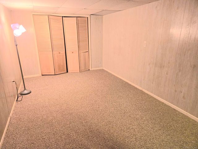 61 Apple Hill 61, Newington, CT 06111