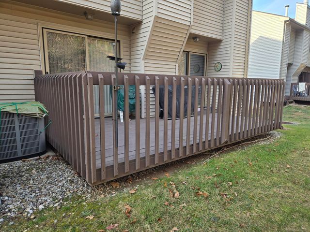 61 Apple Hill 61, Newington, CT 06111