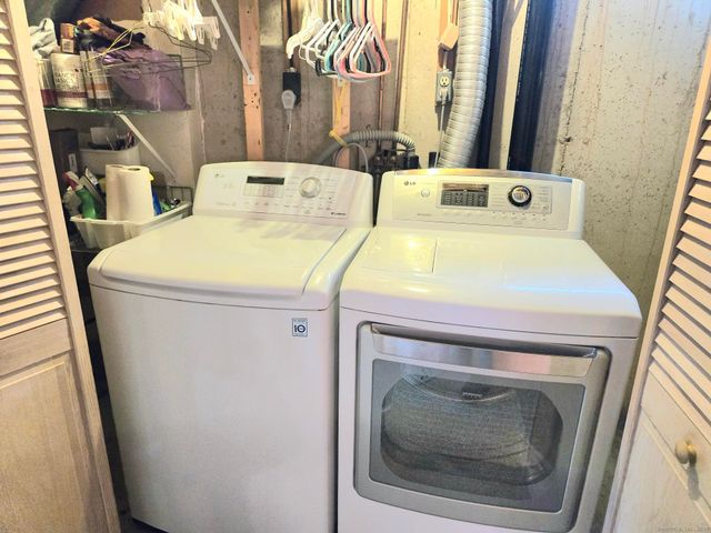 61 Apple Hill 61, Newington, CT 06111