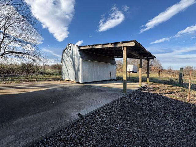 453 Savanah Road, Crane, MO 65633