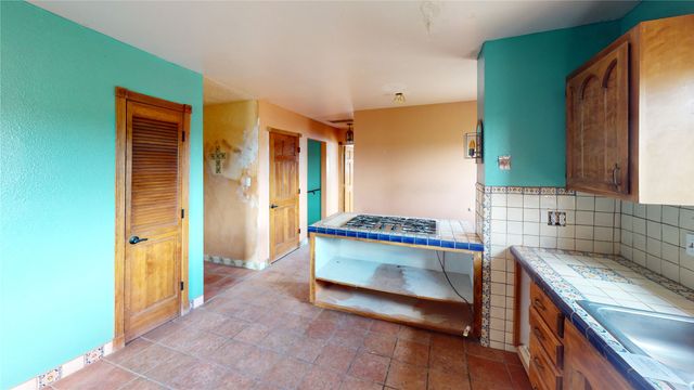 34 Emily, Santa Fe, NM 87508