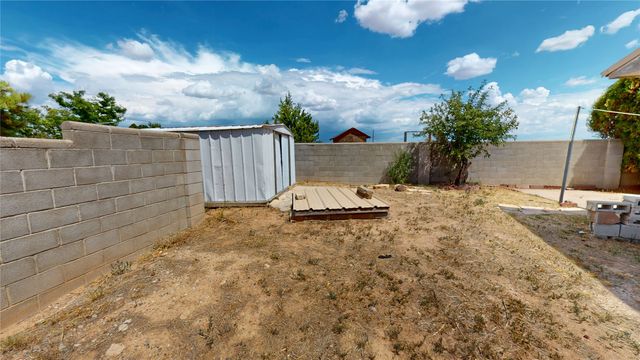 34 Emily, Santa Fe, NM 87508