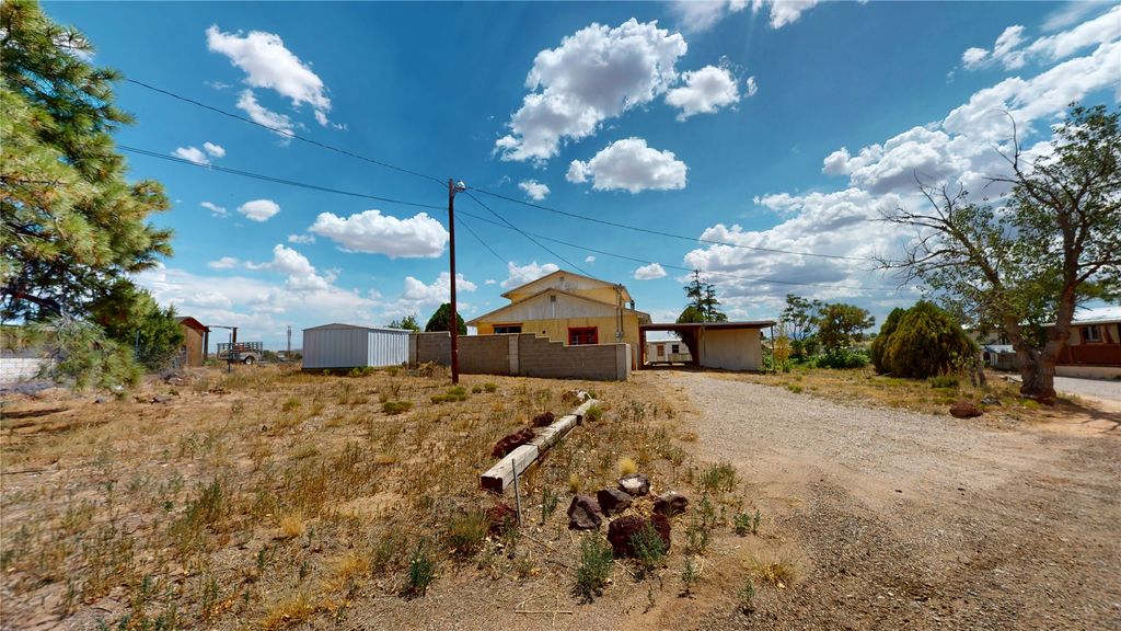 34 Emily, Santa Fe, NM 87508