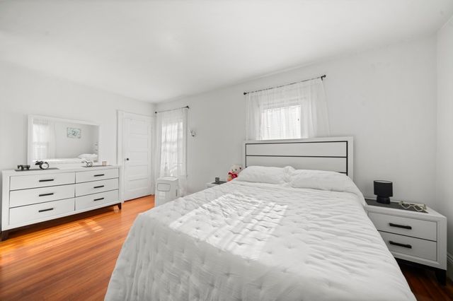 275 Broadway St, Chicopee, MA 01020