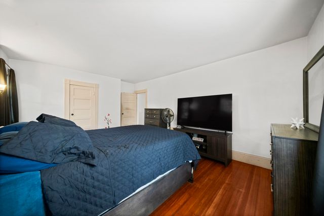 275 Broadway St, Chicopee, MA 01020
