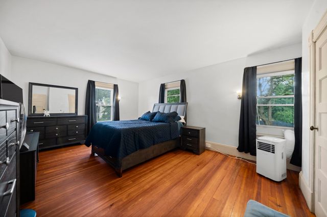 275 Broadway St, Chicopee, MA 01020